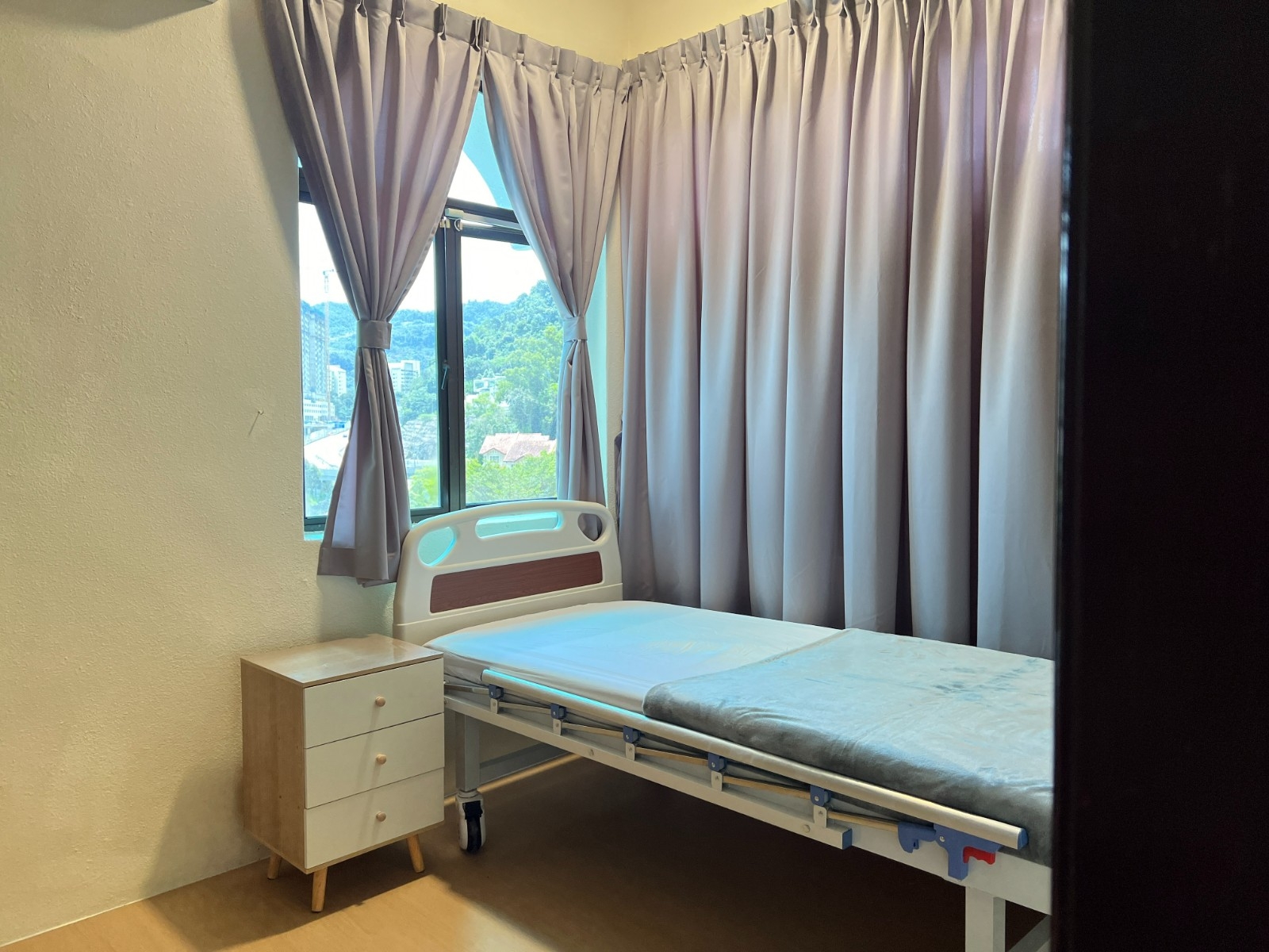 Avenue Medihome Bukit Jambul No.70 nursing home facility, Bayan Lepas Penang