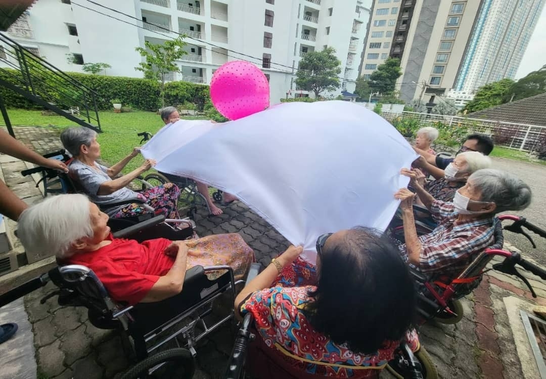 Avenue Medihome Jalan Gajah Tanjong Bungah Penang nursing home facility