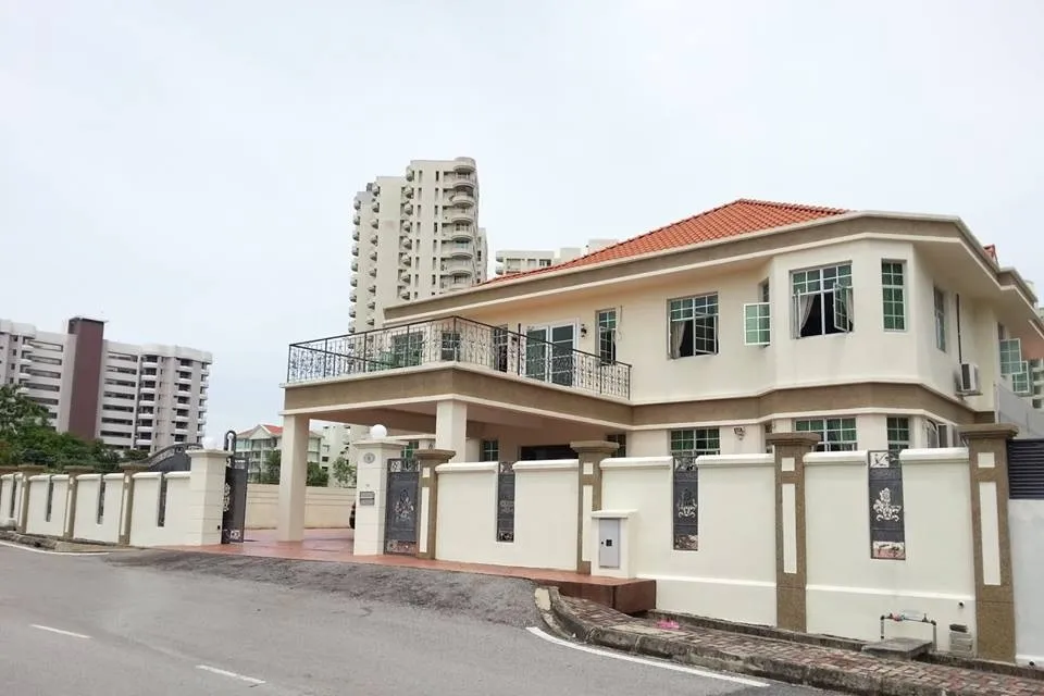 De Folka Tanjong Bunga facility