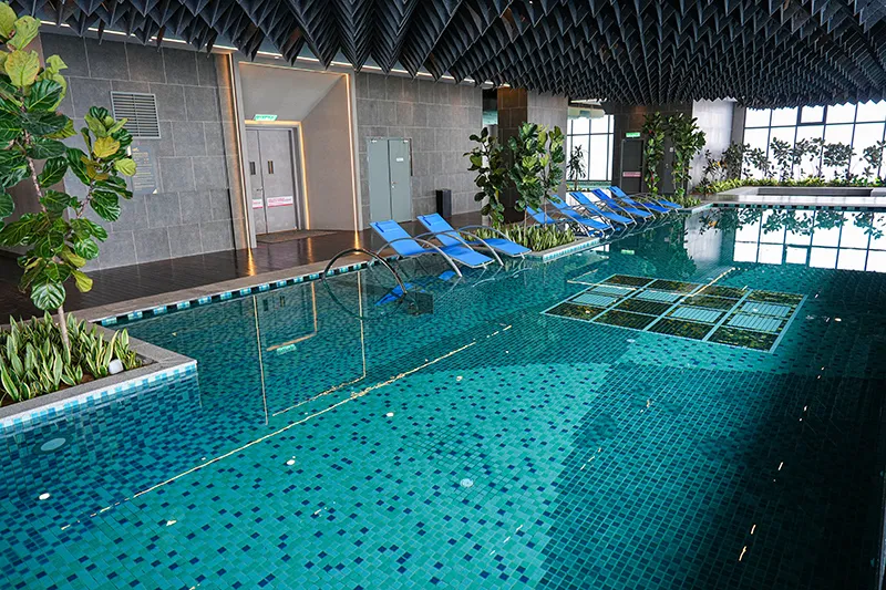 Heated pool at Haywood Genting
