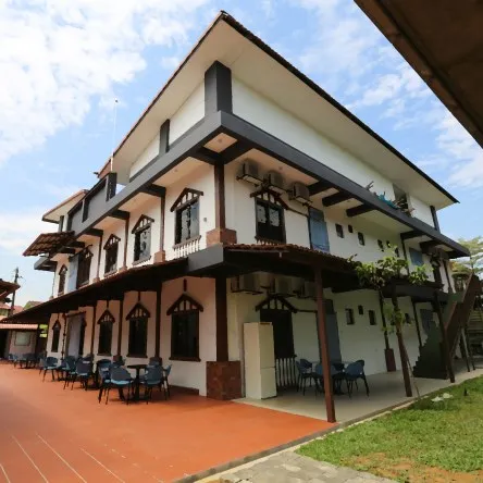 Takahashi Legend Care SS2 PJ building exterior